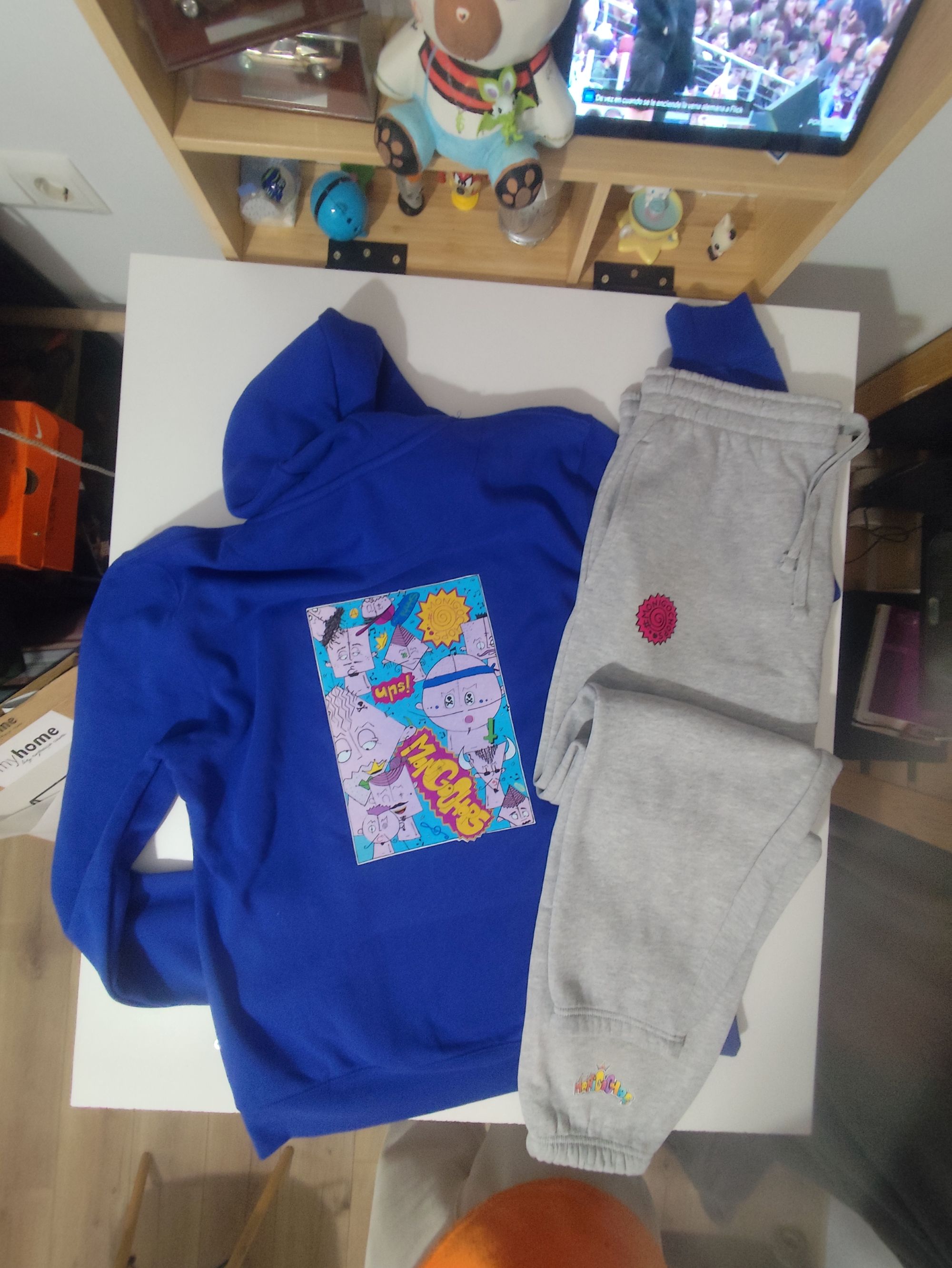 Chandal gris azul xl trasera